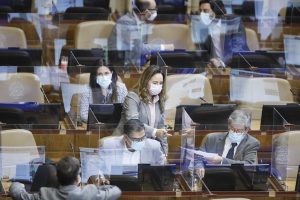 Diputados en la sesión