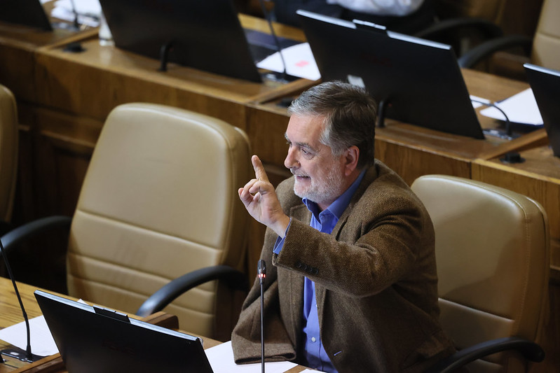 Dip. Francisco Undurraga rindió el informe del proyecto de pensiones de gracia