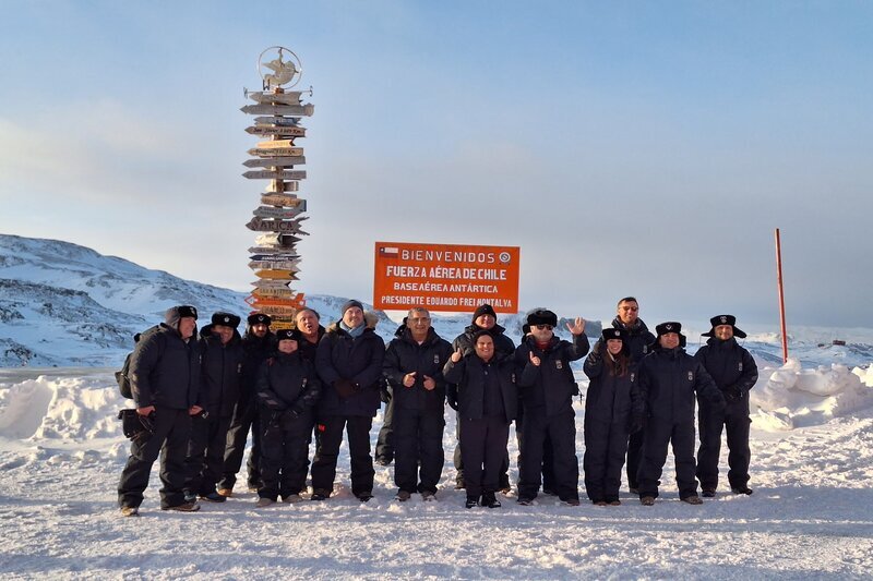 Comisión de Defensa de la Cámara se constituyó en la Antártica Chilena
