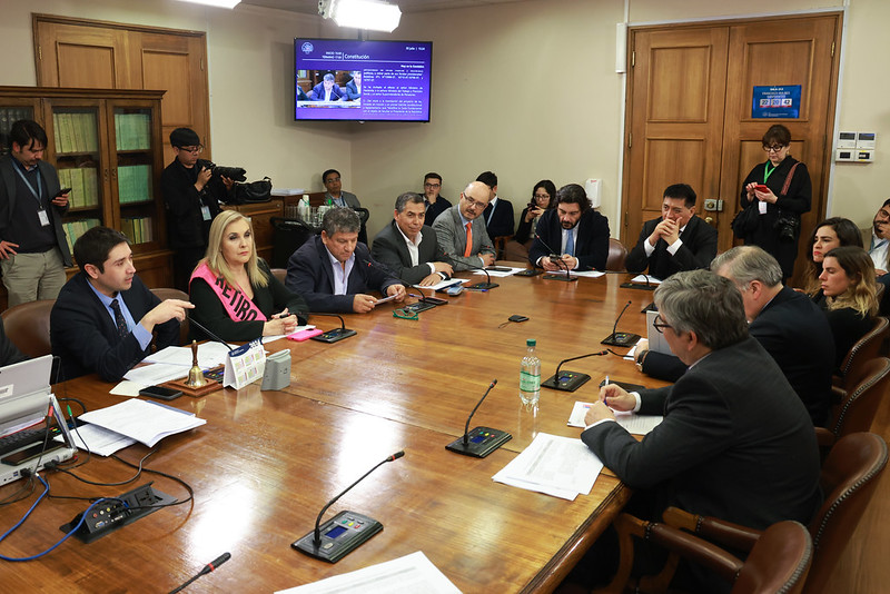 Comisión de Constitución