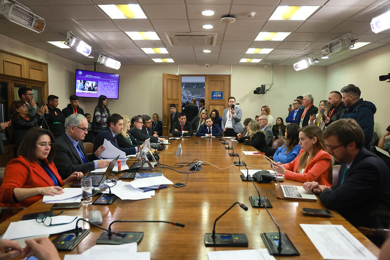 Comisión de Constitución rechazó nuevo retiro de fondos previsionales 