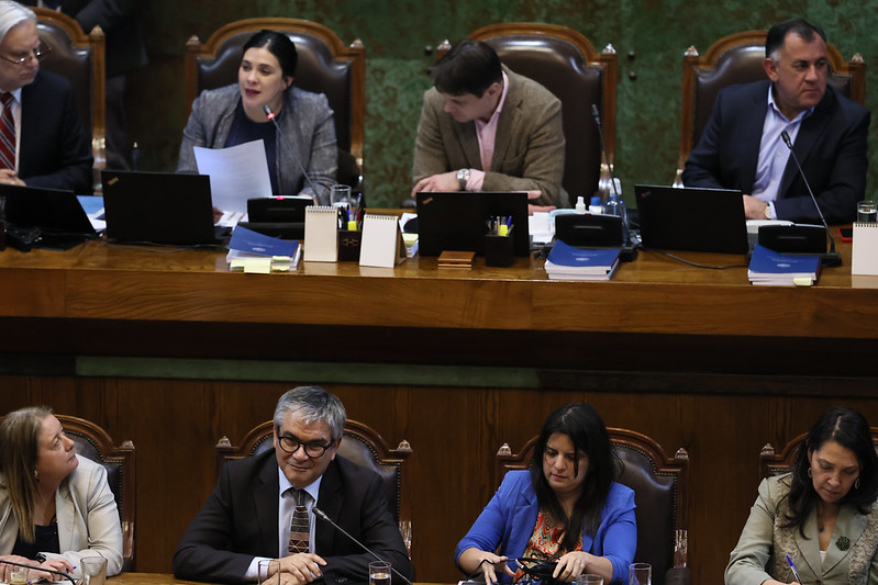 Testera y ministro de Hacienda en el debate en general del Presupuesto para 2025
