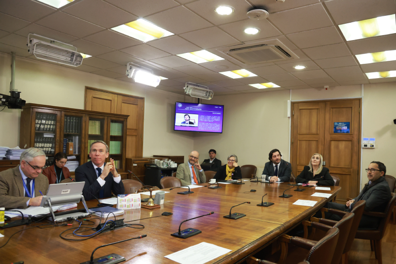 aprueban en gral PL sobre dieta expresidentes