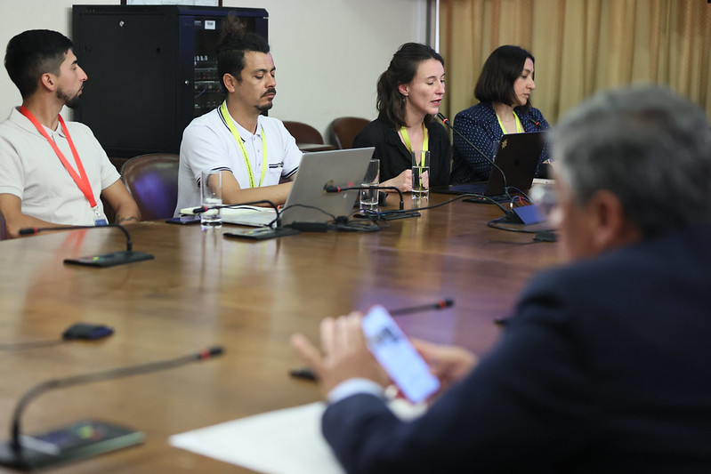 Comisión escuchó análisis y propuestas en materia de infancia