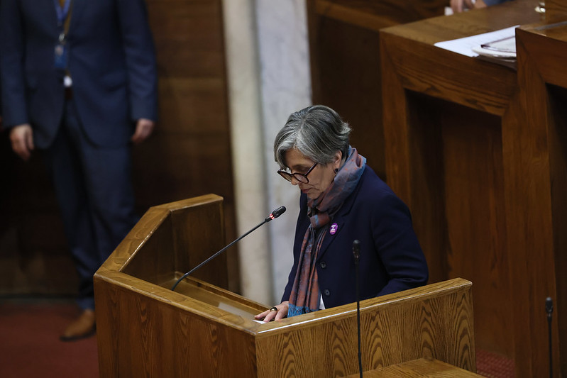 Diputada Fries entrega informe de proyecto sobre requisitos para que extranjeros puedan votar en elecciones en Chile